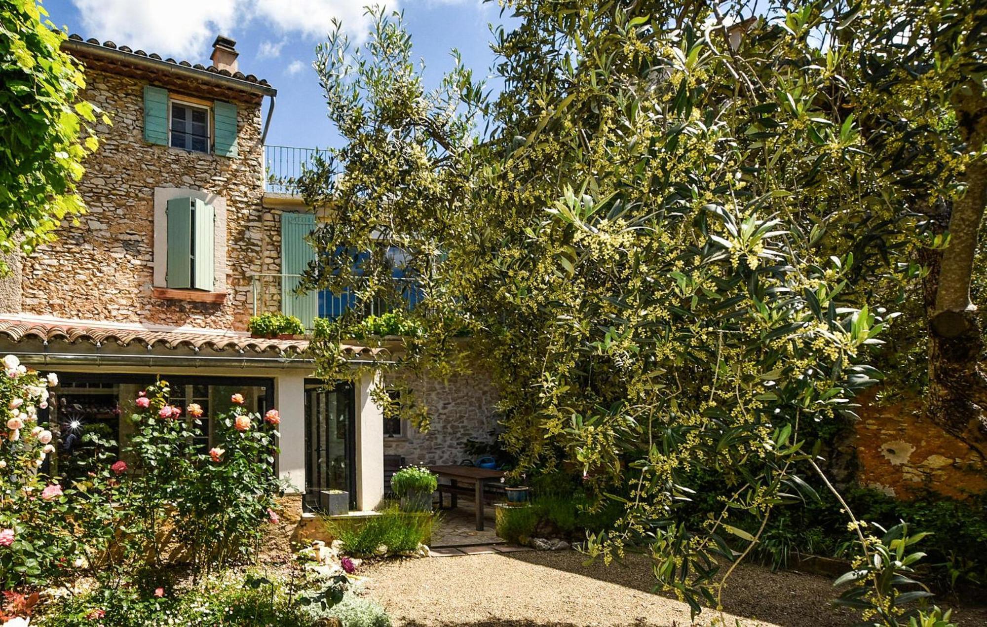 2 Bedroom Gorgeous Home In Villes-Sur-Auzon Bagian luar foto